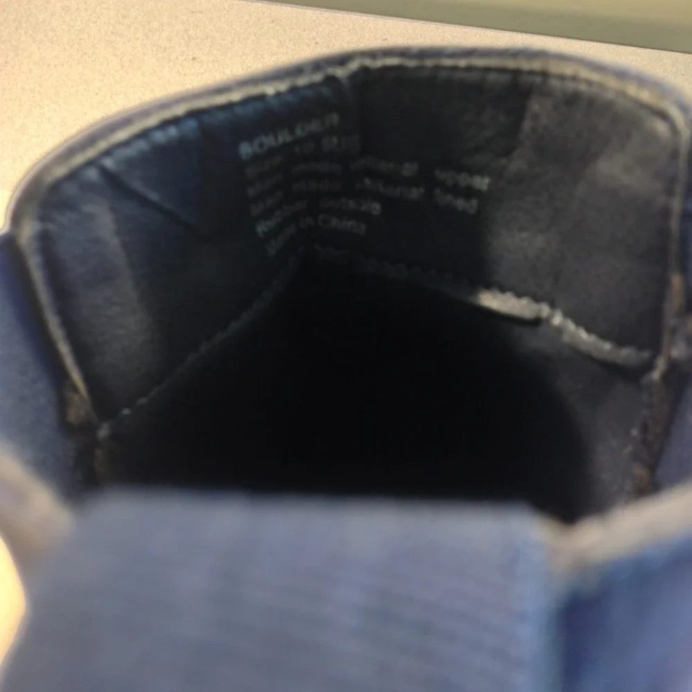 HAWKINS Boulder Men's Size 10.5 Blue Suede Chelsea Boots Asking price: $45